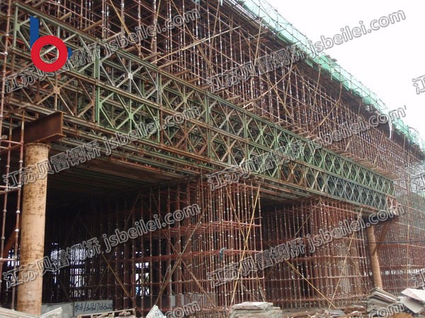 上海上南路的滿(mǎn)堂支撐